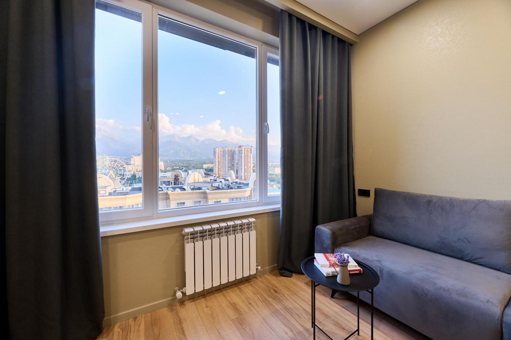 Five Business-Class Rooms In R-House Near Mega Center Almatı Dış mekan fotoğraf